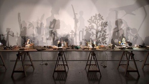 Hans-Peter Feldman "משחק הצללים", 2005, באדיבות מוזיאון ישראל, ירושלים