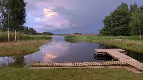אחד האגמים בפארק אאולנקו. צילום: מיכאל קומיסרצ'יק