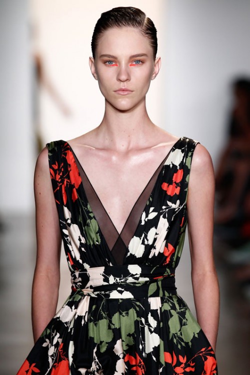 בגובה העיניים- איפור