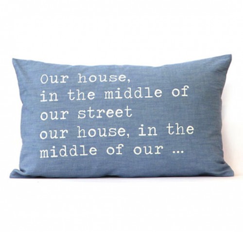 כרית עם הדפס, להשיג בהביתה