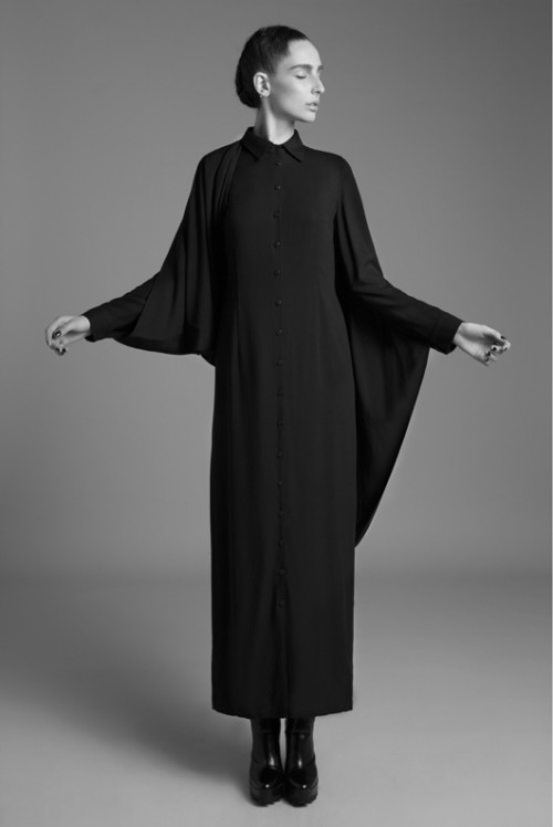 צילום: גיא כושי ויריב פיין | שמלה מתוך קולקציית לימיטד, 960 ש&quot;ח