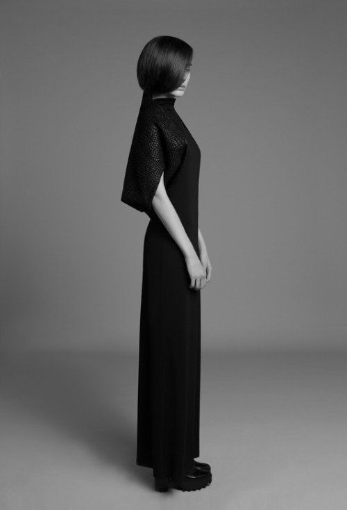 צילום: גיא כושי ויריב פיין | שמלה מתוך קולקציית לימיטד