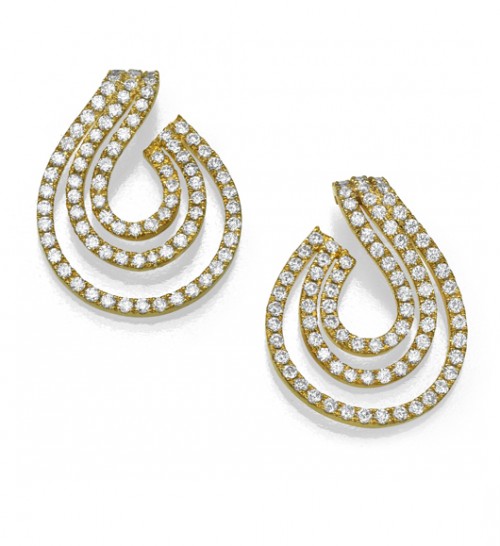 עגילים, בלום | צילום: gettyimages