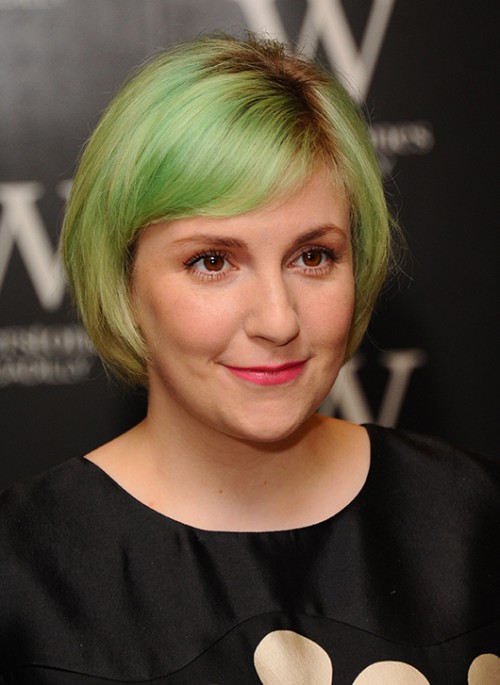 לינה דנהאם, שיער ירוק