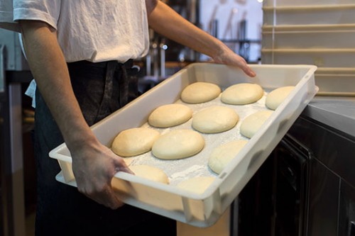 את המתכון המדויק לבצק הזה יודעים שלושה אנשים | צילום: אנטולי מיכאלו