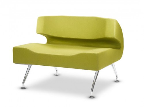 כורסא בהשראת פקמן | צילום: ישראל כהן