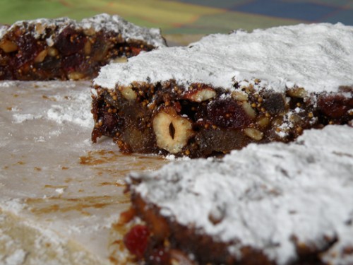 פנפורטה, עוגת פירות יבשים מאיטליה | צילום: נגה אדמית