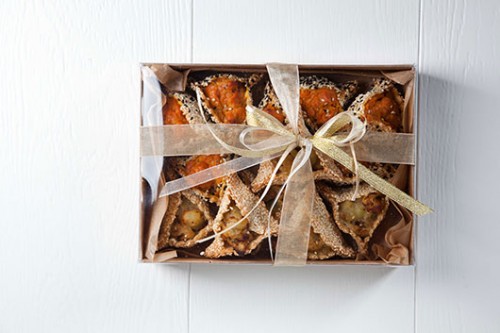 בחירת המערכת: קולקציית אוזני המן מלוחות | צילום: דניאל לילה