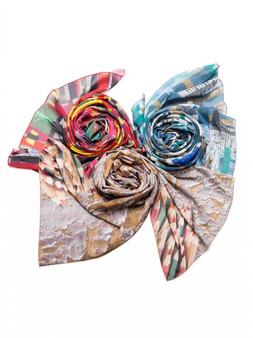 קולקציית צעיפים חדשה | צילום: גלעד בר שליו