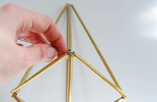 שלב 5: מחברים את הצלעות | צילום: דילה באירמוב