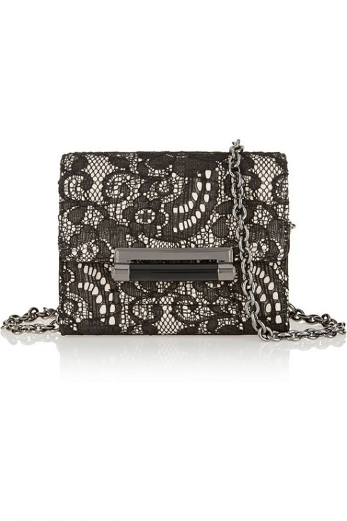 קלאץ' של דיאן פון פירסטנבג | צילום: יח"צ  