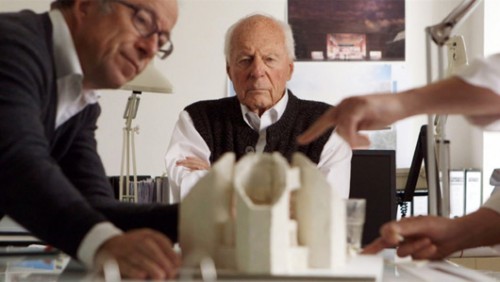 ויש גם סרטים העוסקים בעיצוב, אמנות ואדריכלות. פסטיבל דוקאביב 2015 | צילום מתוך הסרט "אהבה יצוקה"