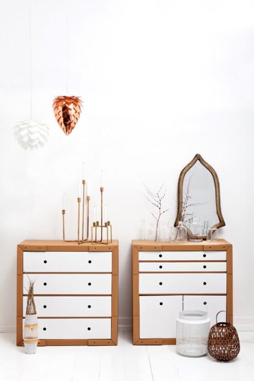 כונניות כניסה בעץ ולבן | צילום: בועז לביא