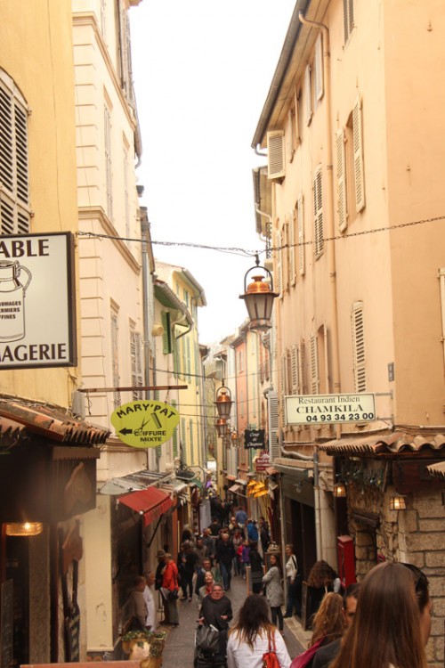 עיר נופש יפייפייה עם סמטאות ציוריות. אנטיב | צילום: רויטל חורש