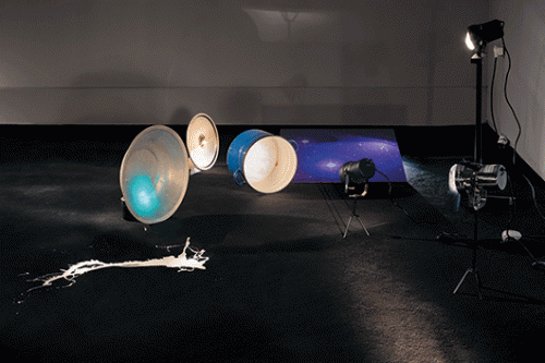 תמר הרפז  מתוך התערוכה Kitchen Sink Drama"", 2014, המרכז לאמנות עכשווית (CCA), תל אביב  באדיבות האמנית וגלריה זומר, תל אביב  צילום: אלעד שריג, עיבוד תמונה: גלית אלוני