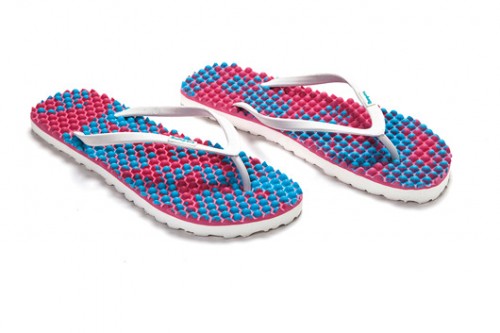 כפכפי מסז' של באמפרס | צילום: יח"צ 