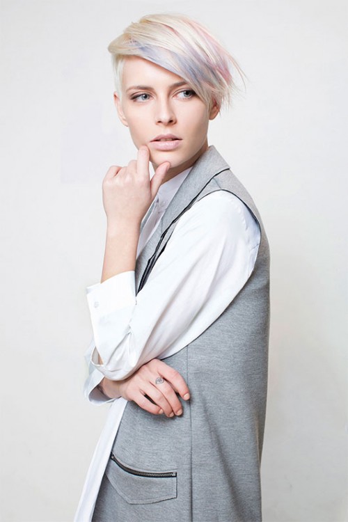 תספורת פיקסי בשילוב צבעי פנינה עם ורדרד, כחלחל, סגלגל וטורקיז. קובי ואלי בורוכוב לשוורצקופף פרופשיונל | צילום: אלכס ליפקין