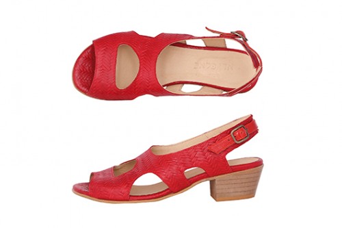 נעליים 480 ש"ח | צילום: יעל ונעמי צלמות