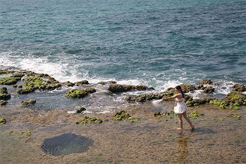 אורית רף "Sweating Sweet"  2008, וידיאו, 9:49 דקות  באדיבות האמנית, גלריה נגא לאמנות, תל אביב וגלריה Julie Saul, ניו יורק