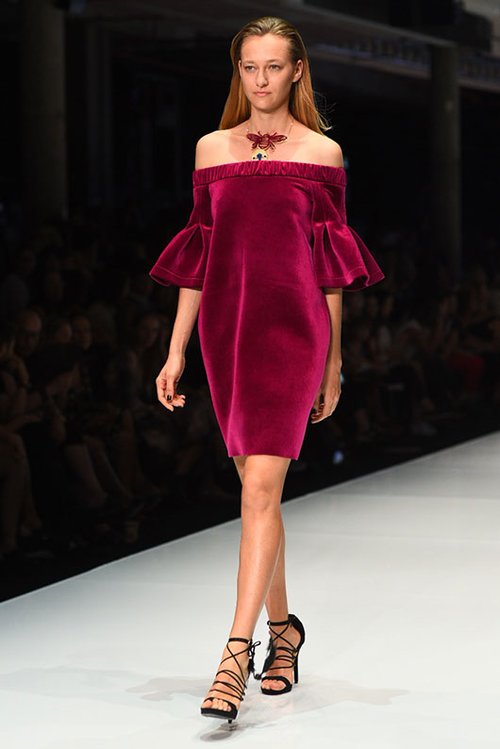 מתוך תצוגת האופנה של גדי אלימלך, שבוע האופנה גינדי תל אביב 2015 | צילום: שי פרנקו