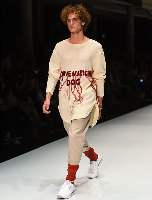 מתוך תצוגת האופנה נובוריש דוג של מעוז דהאן, שבוע האופנה גינדי תל אביב 2015 | צילום: שי פרנקו