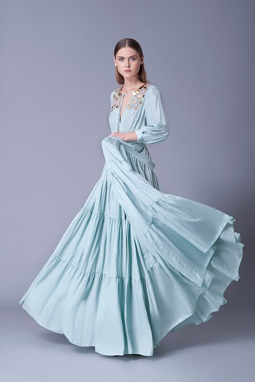 שמלה 3200 ש&quot;ח | צילום: תום מרשק