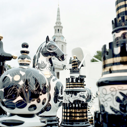 הפריטים נעים על התפר שבין עיצוב לאמנות ופנטזיה למציאות | צילום: יח"צ