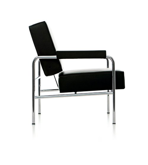 כיסא בעיצוב לה קורבוזיה, מ-14,900 שקלים | צילום: יח"צ