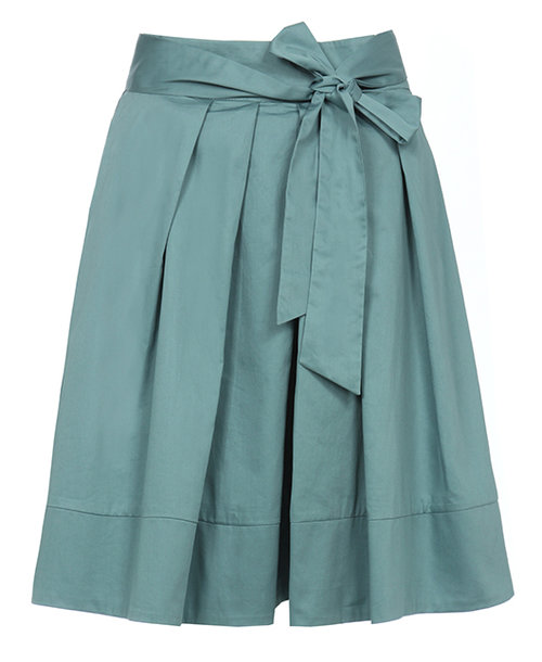 חצאית של נעמה בצלאל, 219 במקום 549 ש"ח | צילום: ניר יפה