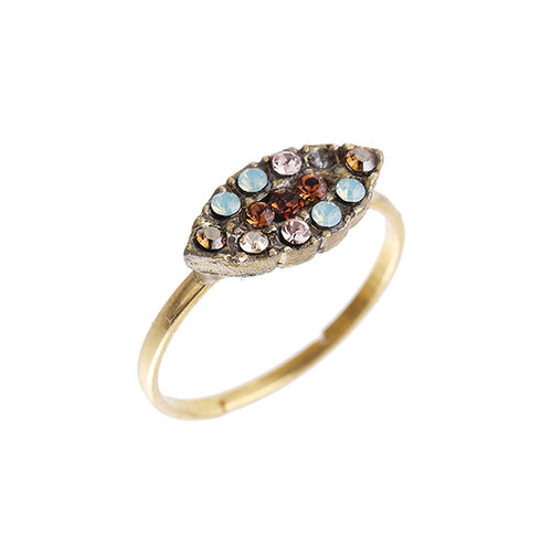 קולקציית חורף 2016 של מיכל נגרין. טבעת ב-128 ש"ח | צילום: אלכסנדר דודין