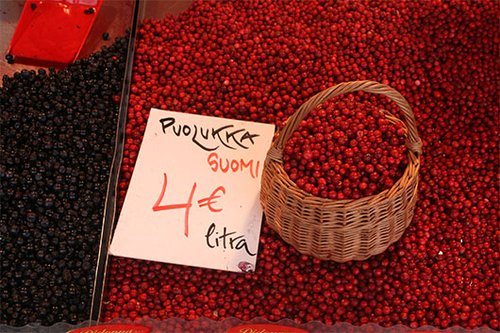 דוכן צבעוני בשוק. צילום: דיוויד סטברו