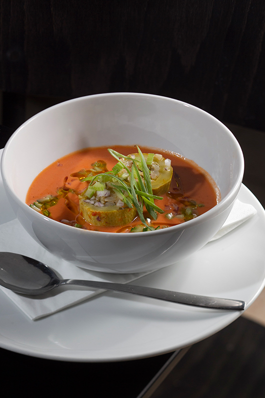 גספצ'ו של רובושן עם קוסא מחשי של אימא של חיים | צילום: אנטולי מיכאלו