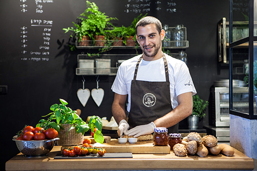 אחד הכריכים הטעימים. בית הקפה של יעקבס | צילום: אסף רונן