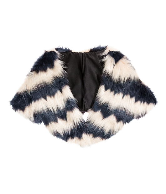 צעיף H&M במחיר 179 ש"ח | צילום: יח"צ