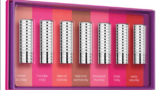 שפתון לכל יום בשבוע. מארז שפתונים מוקטנים של קליניק