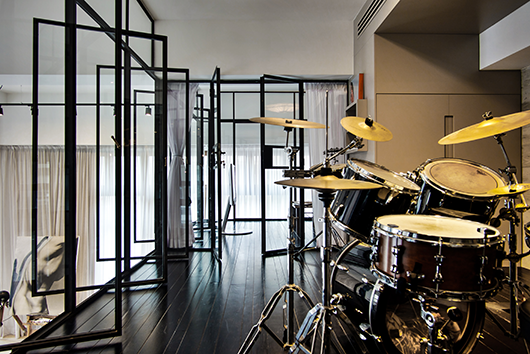 חדר המוזיקה במפלס העליון | צילום: איתי סיקולסקי