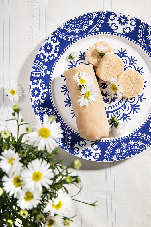 מרציפן של מיכל אנסקי | צילום: שרית גופן | סטיילינג: נעה קנריק