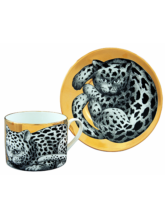 ספל ותחתית לתה של פורנסטי | צילום: מארק ליידן