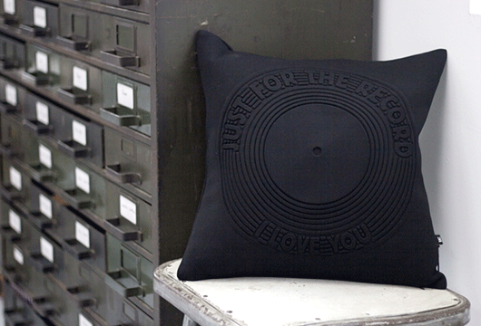 כשרעשי רחוב נכנסים הביתה. מתוך הפרויקט של לן פארק | צילום: יח"צ