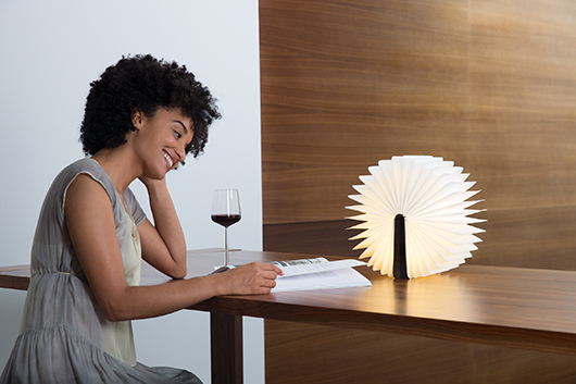 הספר נפתח עד 360 מעלות | צילום: יח"צ