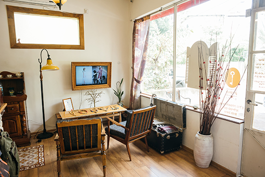 גוטיק | צילום: שי פרנקו