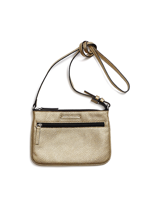 תיק ארמאני Exchange | צילום: שרבן לופו