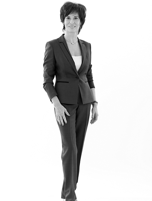 ענת סמובסקי