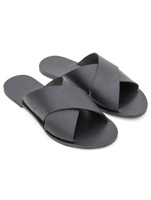 לתת ללק להציץ | צילום: שי נייבורג