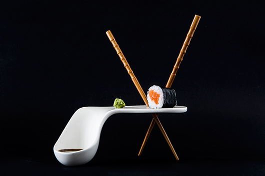 צלחת סושי. עיצוב נוח | צילום: איתי בנית