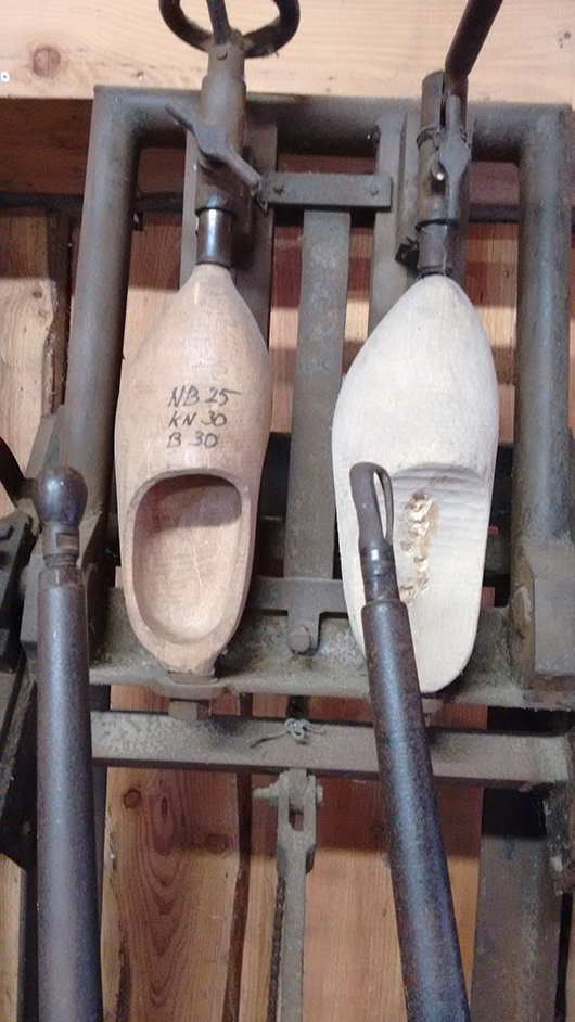 סדנת קבקבי עץ | צילום: יוליה פריליק-ניב