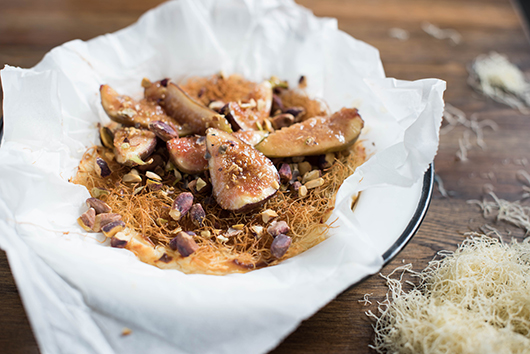 כנאפה עם תאנים מקורמלות | צילום: נמרוד סונדרס