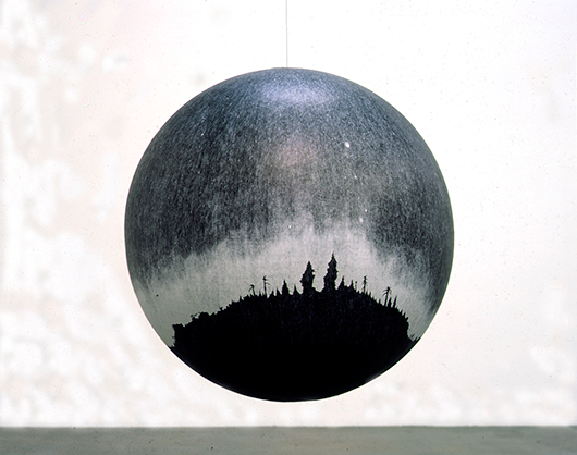 באדיבות האמן Russell Crotty וגלריה Shoshana Wayne, ניו יורק | צילום: Gene Ogami