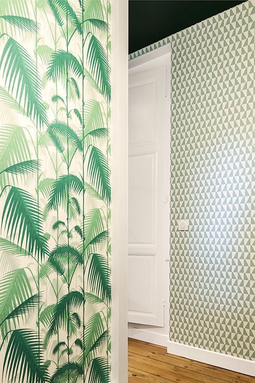 הקירות מהווים את מוקד העניין בחדרי הקומה השנייה | צילום: Benoit Alazard 