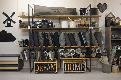 נושקה | צילום: לירן קלינה ושני כרם בריל